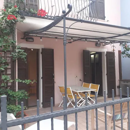 Bouganville House * Senigallia