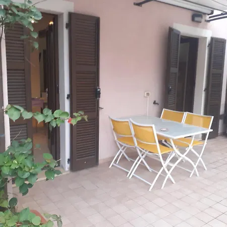 Bouganville House Apartment