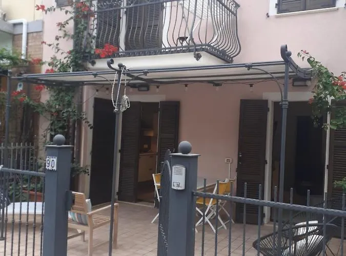 Apartment Bouganville House